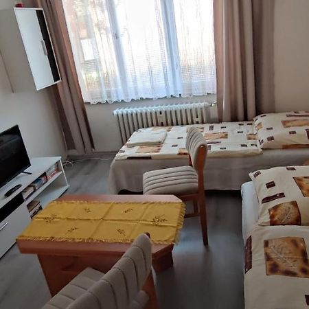 Na Sistote 628 Apartment Valašské Meziříčí Bagian luar foto