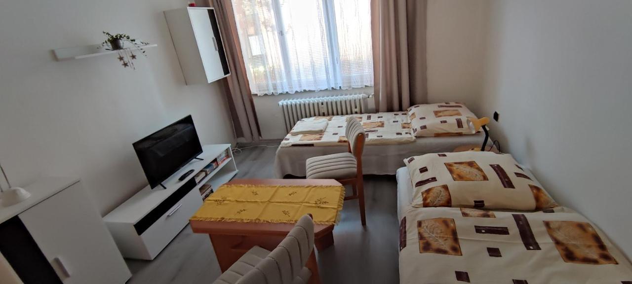 Na Sistote 628 Apartment Valašské Meziříčí Bagian luar foto